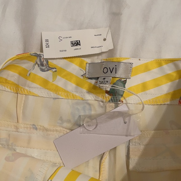 Shorts - Picture 2 of 4